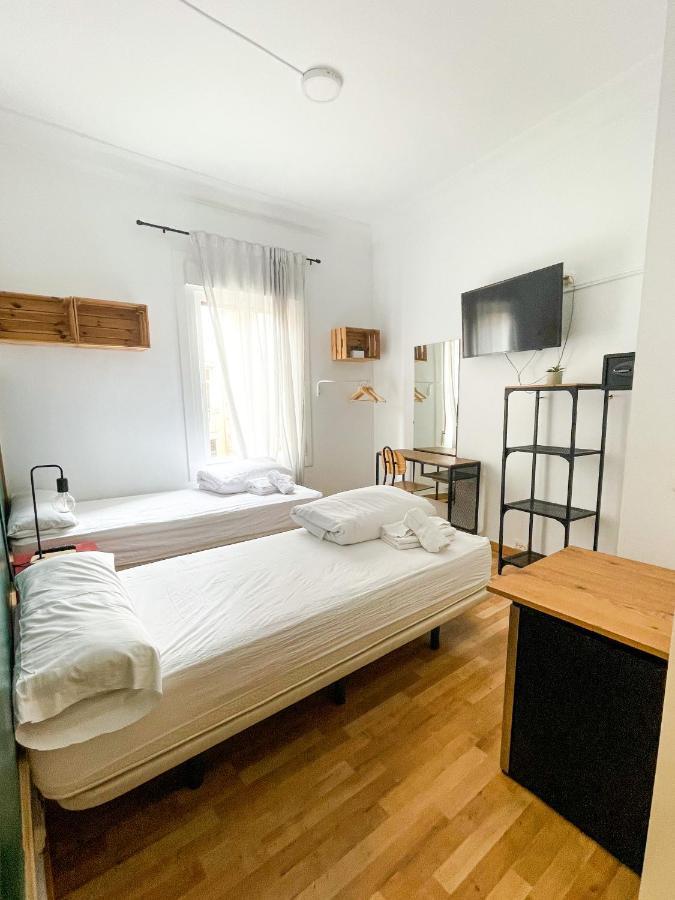 Az The Bridge Hostel - Coliving Сарагоса Экстерьер фото